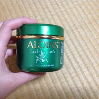 Kem dưỡng da Aloins Eaude Cream S