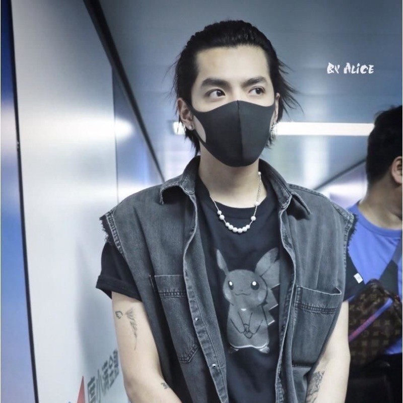 vòng cổ nam hotrend