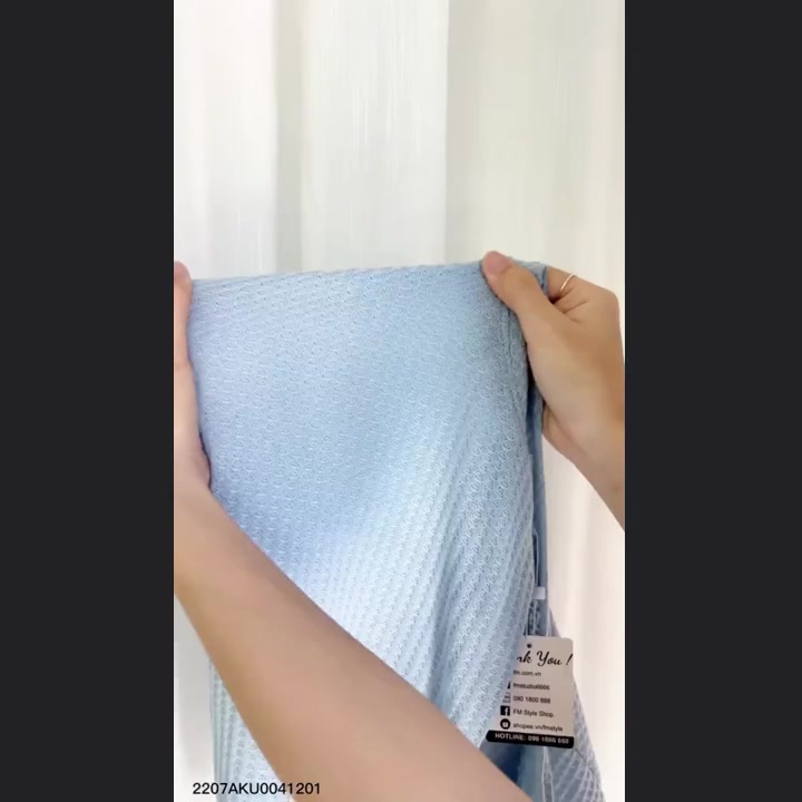 [L2M] SET 2 ÁO liền nhau len dệt kim Montoghi Quảng Châu cổ V dáng croptop nhúm eo siêu xinh | BigBuy360 - bigbuy360.vn