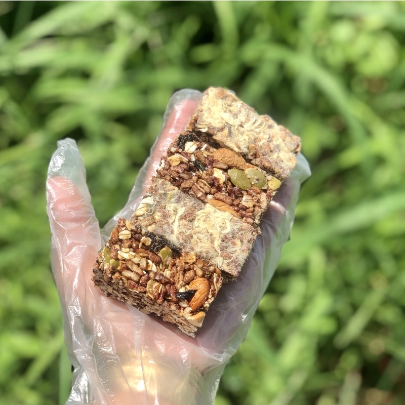 Hạt dinh dưỡng mix gạo lứt chà bông bánh ăn kiêng granola bar tập gym, dinh dưỡng cho bà bầu, giảm cân