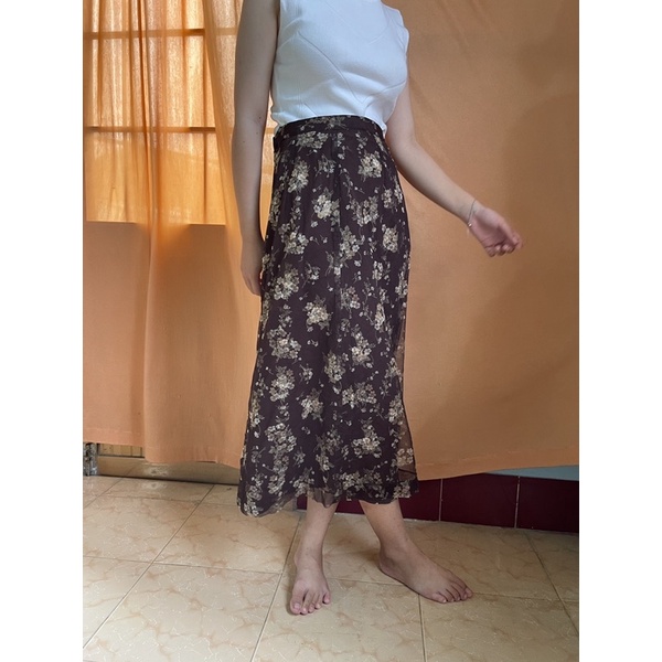Chân váy hoa
