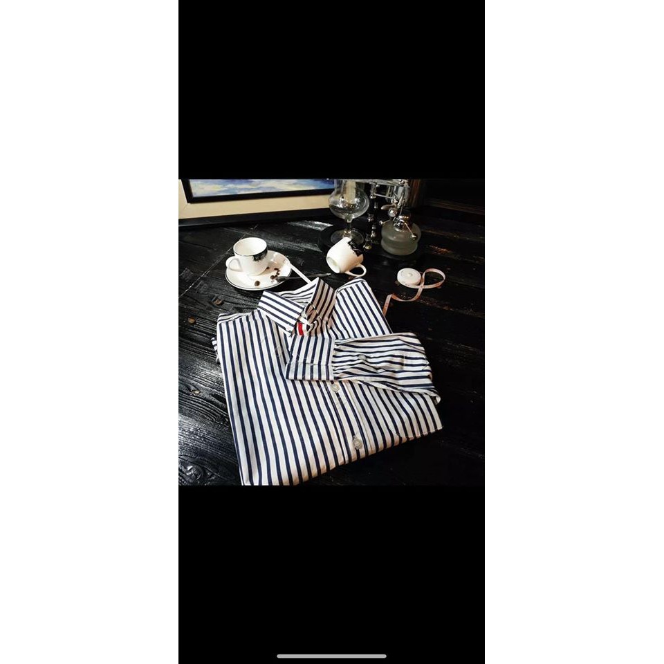 Sơ Mi Thom Browne Viền Trong Các Màu