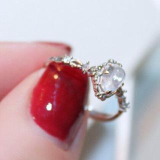 Nhẫn Đá Mặt Trăng Hình Giọt Nước