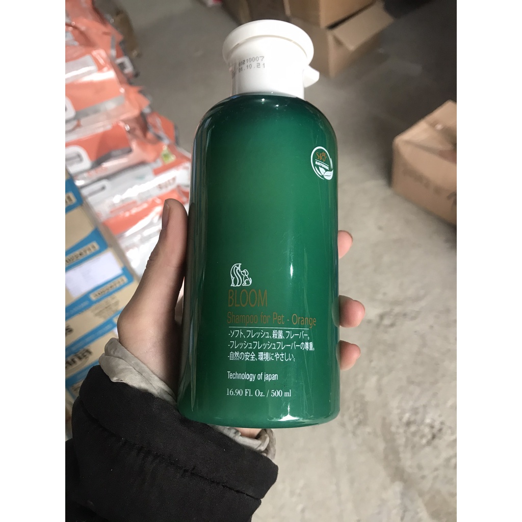 Sữa tắm chó mèo PetLove X+ chai 420ml