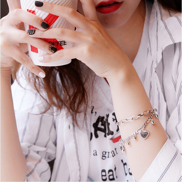 Vòng tay họa tiết kế hợp họa tiết xích và trái tim VTAY40