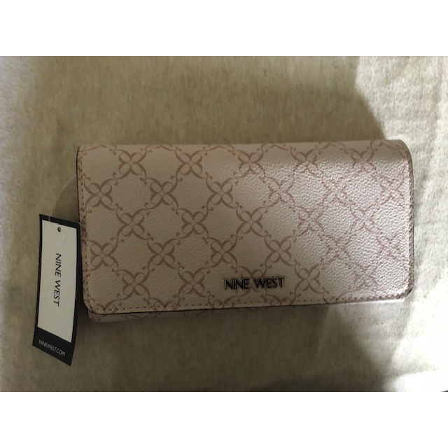 Ví dài Nine West