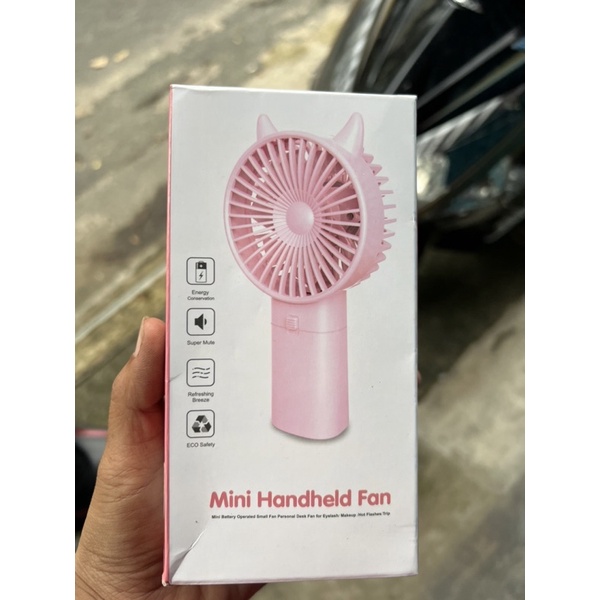 Quạt mini cầm tay tai mèo (sử dụng pin AA)