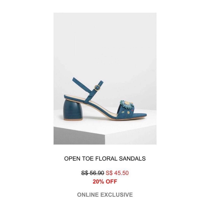 Giày Charles & Keith size 37 hoạ tiết hoa màu xanh cao 5 phân