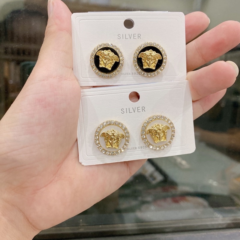 Khuyên tai versace  1,5cm