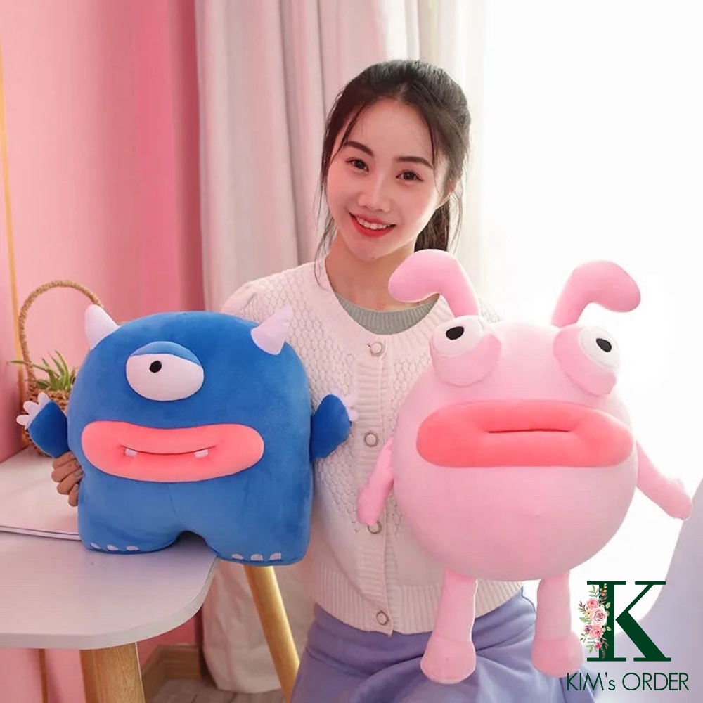 Gấu thú nhồi bông môi dày họ hàng môi tều kích thước 65cm có túi sưởi ấm tay mùa đông ngộ nghĩnh cute loại xịn có sẵn