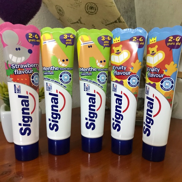 KEM ĐÁNH RĂNG TRẺ EM SIGNAL