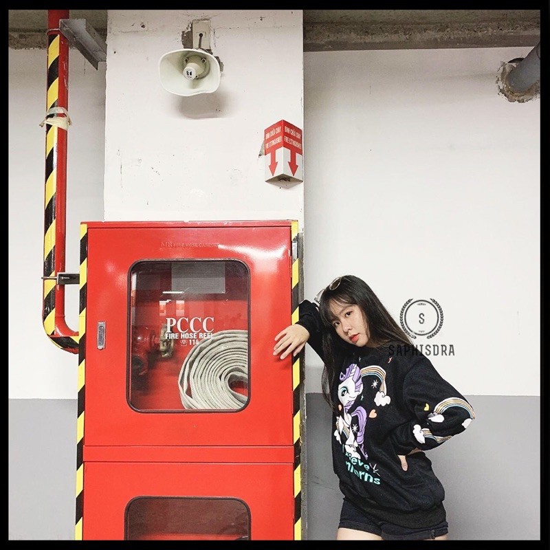 Áo Thun Sweater Nam Nữ Unisex Đẹp Áo Thun Tay Dài Vải Nỉ Cao Cấp [Form Rộng Dưới 70kg] - Saphisdra | BigBuy360 - bigbuy360.vn