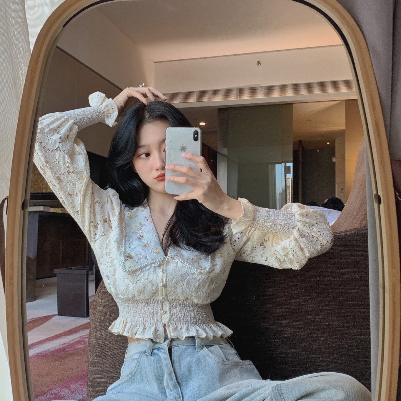 Áo tay dài cổ V phối ren xinh xắn thời trang ngọt ngào cho nữ | BigBuy360 - bigbuy360.vn