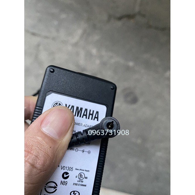 Nguồn đàn yamaha 16V-4.5A loại tốt bảo hành 12 thang