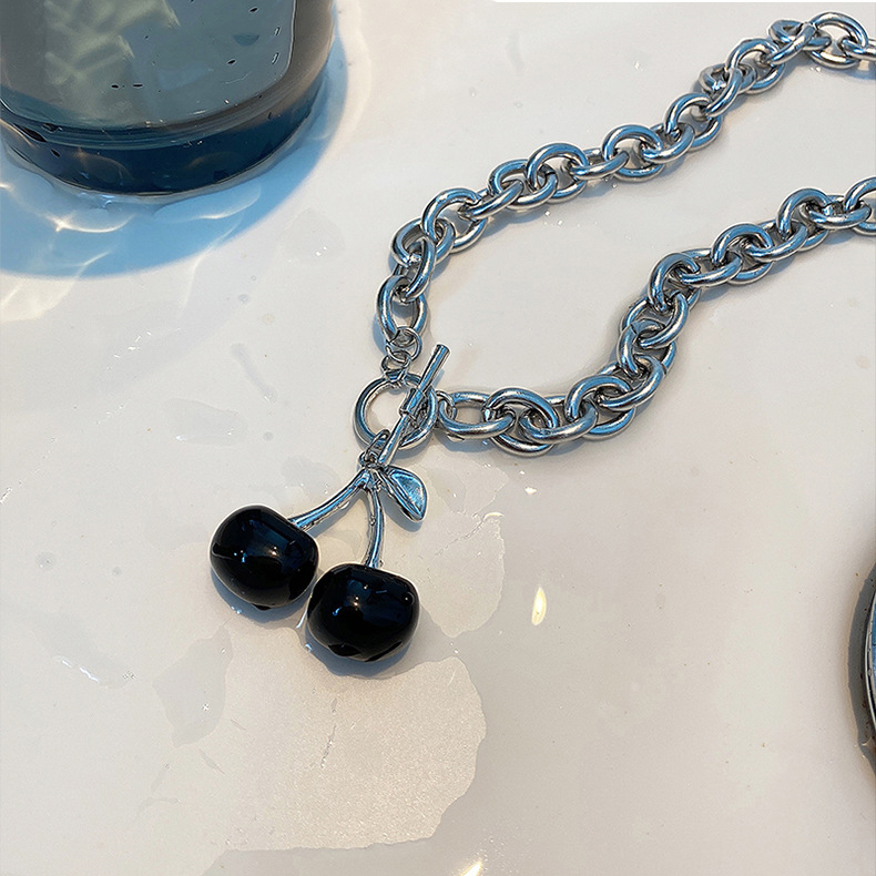 Vòng cổ kim loại mặt hình quả cherry đen thời trang cá tính cho nữ