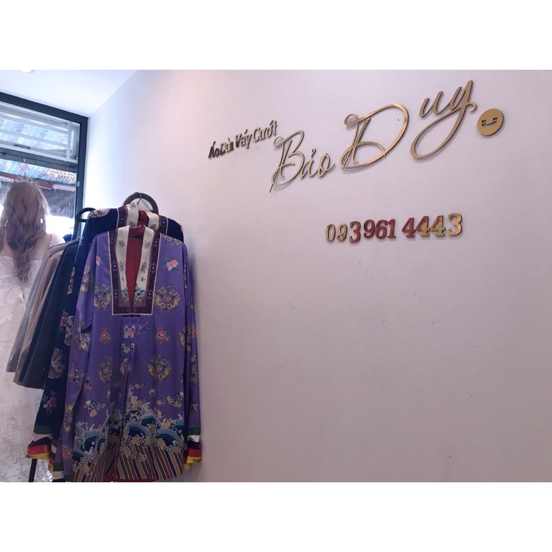 Áo khoác nhật bình màu tím và xanh