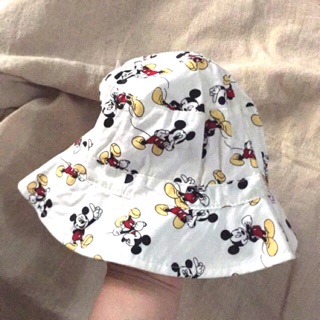 Mũ bé trai h&m