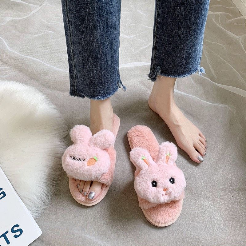 Dép lông mang trong nhà