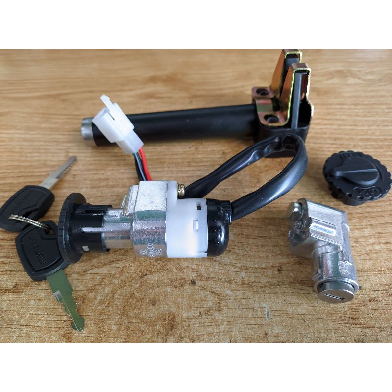 Bộ ổ khóa xe điện xmen, vespa, bò điên, 133s..