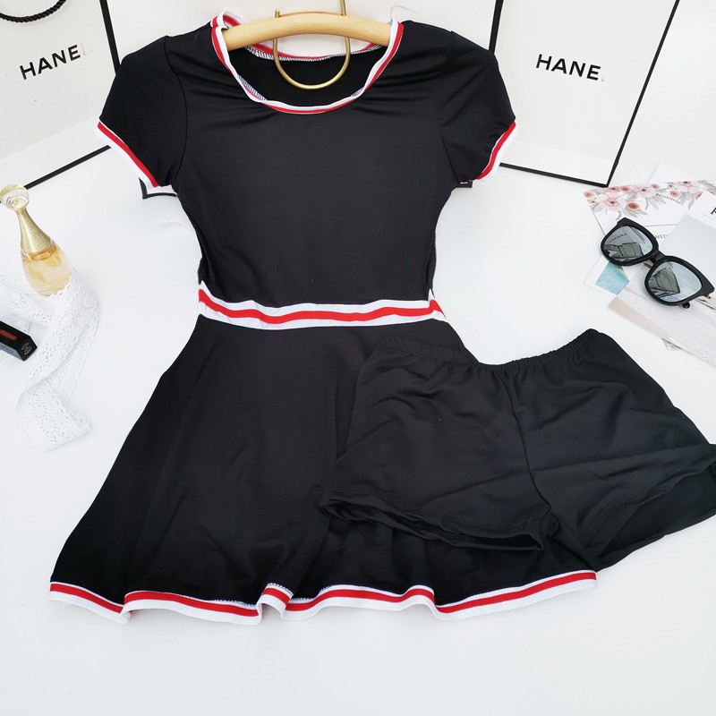 Bộ Bơi Liền Thân Bikini Nữ Che Khuyết Điểm Dáng Váy Xòe Màu Đen Kẻ Đỏ | BigBuy360 - bigbuy360.vn