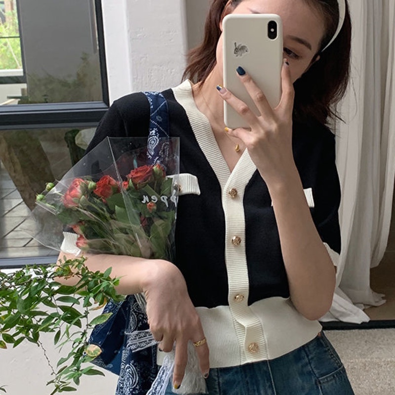 Áo Cardigan Ngắn Tay Cổ Chữ v Màu Sắc Tương Phản Thời Trang