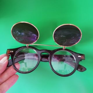 Kính 2 lớp retro mẫu mới