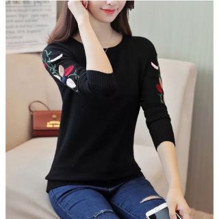 Áo len cardigan thêu hoa tay