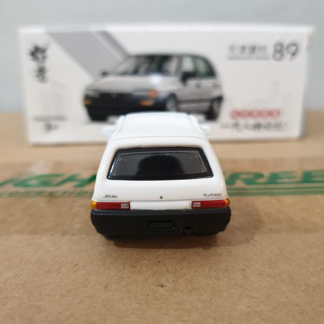 64 Scale Daihatsu Charade Winner Classy White Diecast