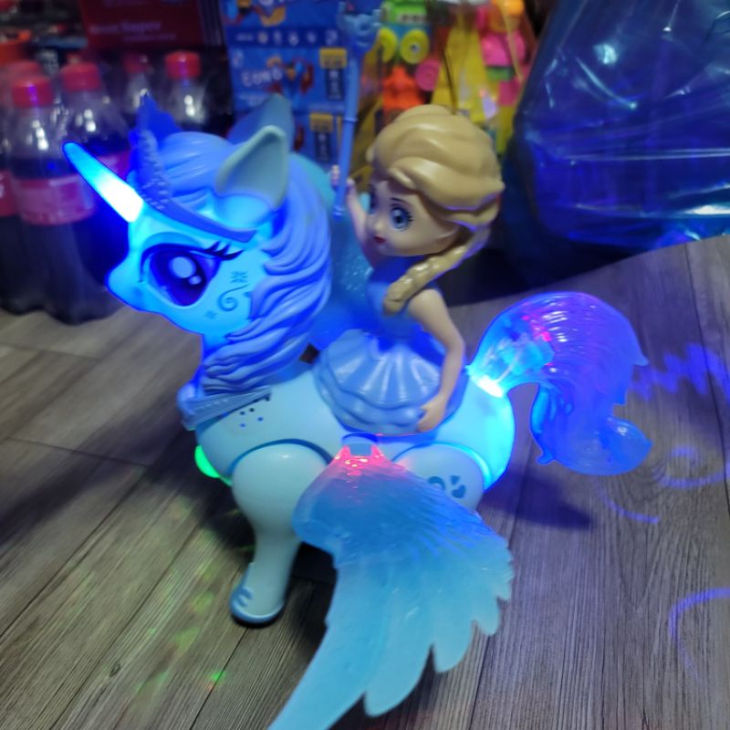 Lồng đèn trung thu búp bê elsa cỡi ngựa pony có cánh thiên thần màu xanh cực đẹp có đèn nhạc cho bé