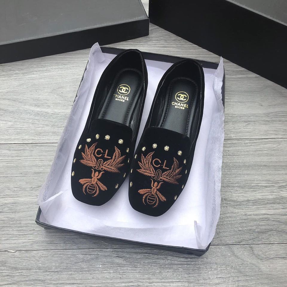 giày bệt nữ hình chị Ong Vàng cực êm chân | BigBuy360 - bigbuy360.vn