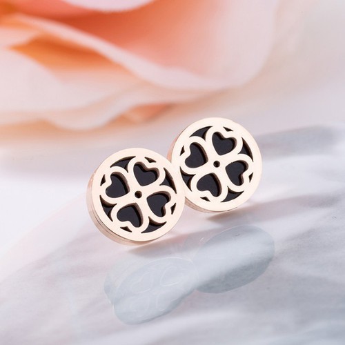 Bông Tai Hình Tròn Cỏ 4 Lá Titan Ko Đen TT 2470