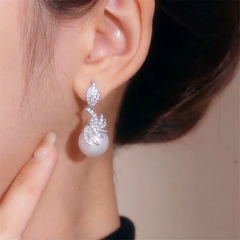 Khuyên tai Etrendy hình lá đính ngọc trai sang trọng
