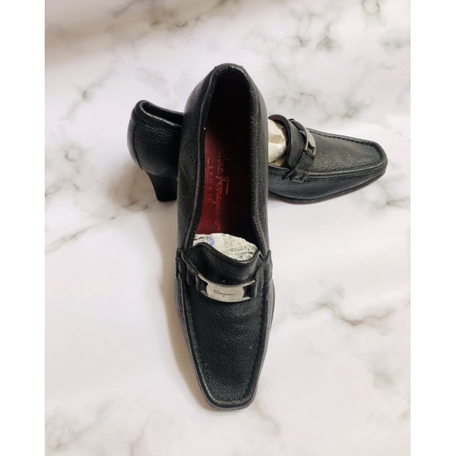 💚 👠  •Giày chuẩn si cao gót chính hãng hiệu của nữ salvatore ferragamo 97%•