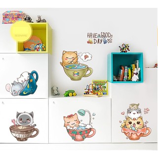 Decal dán tường Mèo trong chiếc ly