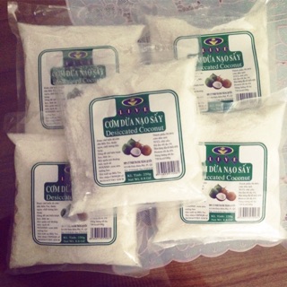 Cơm dừa nạo sấy Live 250g