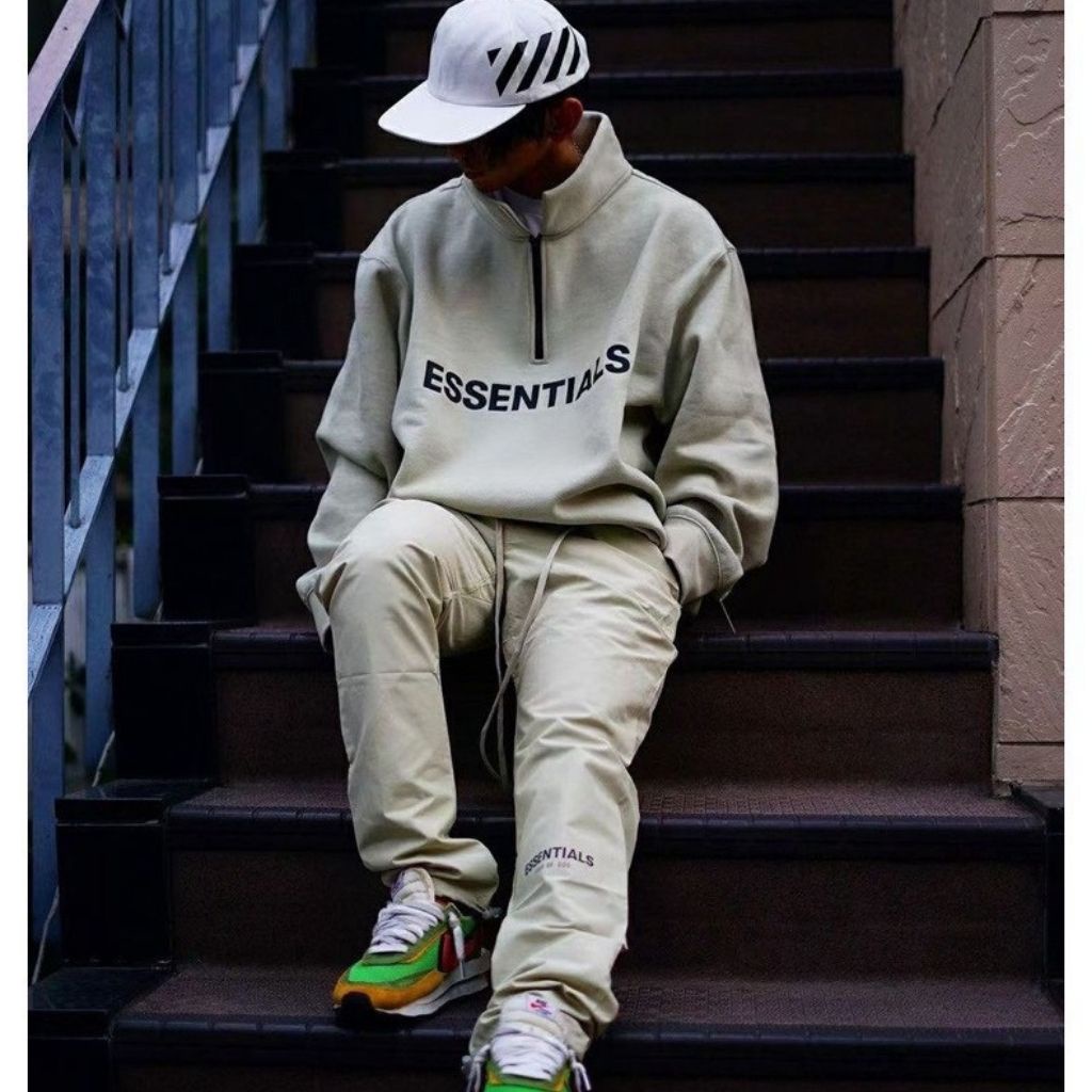 Áo Sweater Nam Nữ Form rộng CHUMI kéo khóa cổ in chữ nổi Essentials phong cách năng động, Streetwear AN209