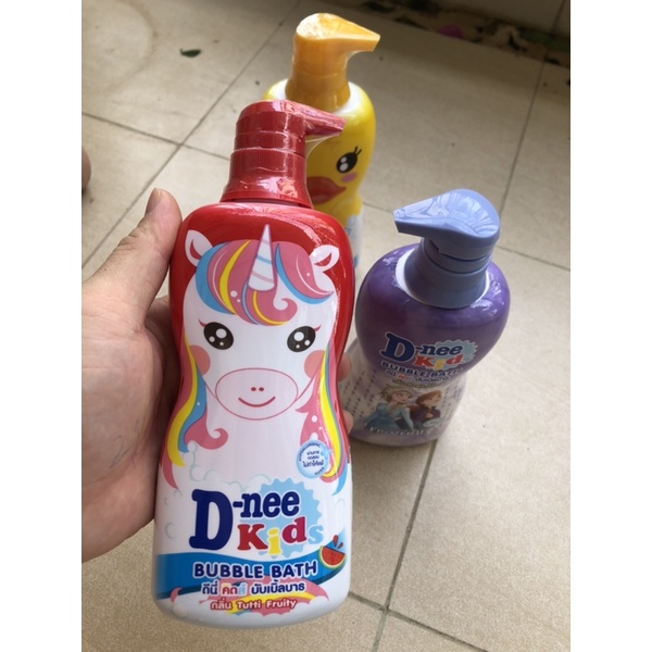 Sữa tắm gội Dnee kid chai 400ml