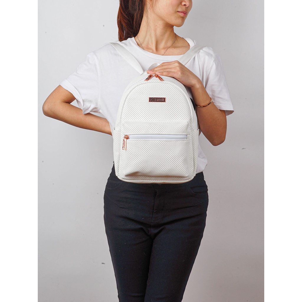 Ba Lô Ksnddeu Mini Da PU Lỗ Lazer Dễ Thương Cho Nữ