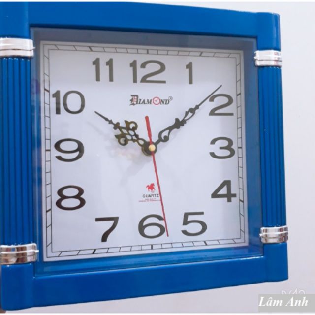 Đồng hồ treo tường