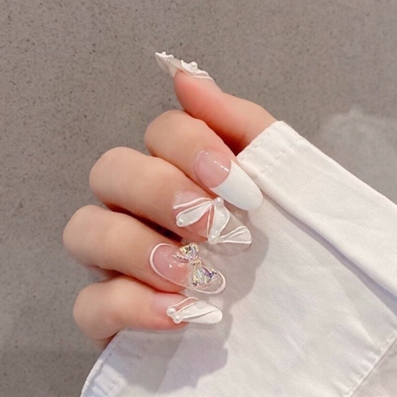 Hộp 24 móng tay giả đính cham nhiều mẫu có sẵn keo
