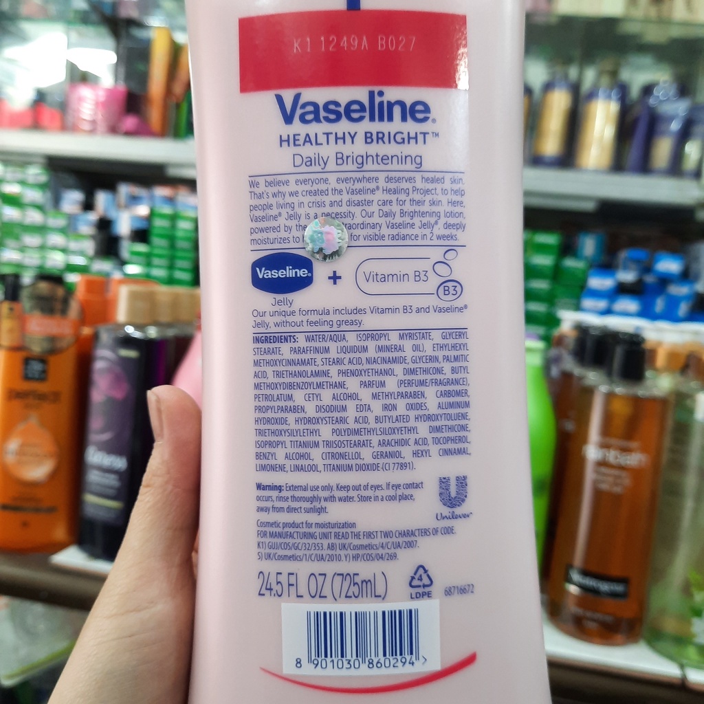 Lotion dưỡng thể trắng da Vaseline Healthy White UV Lightening 725mL