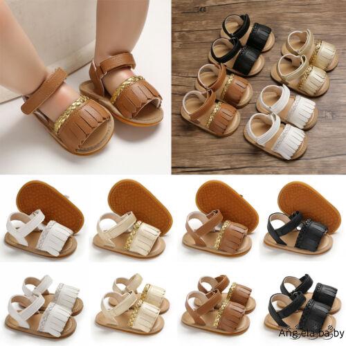 Sandal quai hậu trang trí tua rua chống trượt cho bé