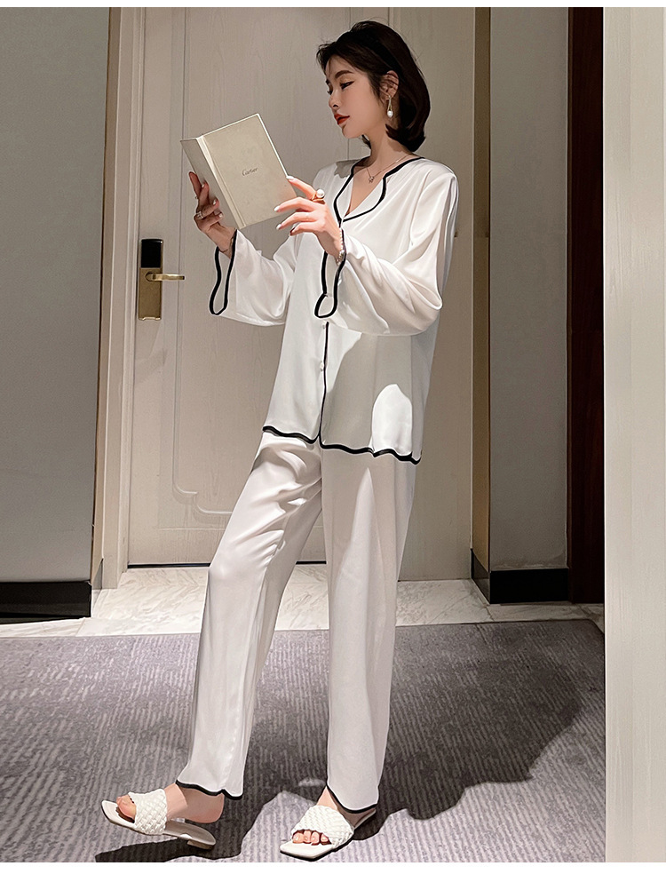 Set Đồ Ngủ Dài Tay Vải Phi Bóng Cho Nữ