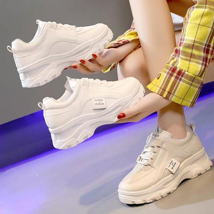 FREESHIP ĐƠN 99K_Giày sneaker nữ Rong Ye chất da đẹp kiểu hàn quốc mới nhất , Hot Trend (kem, trắng)