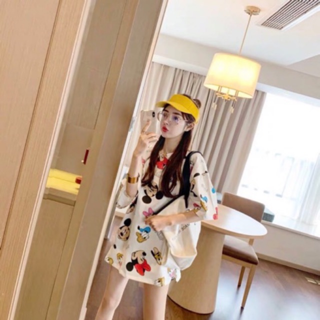 Áo phông micky hót trắng