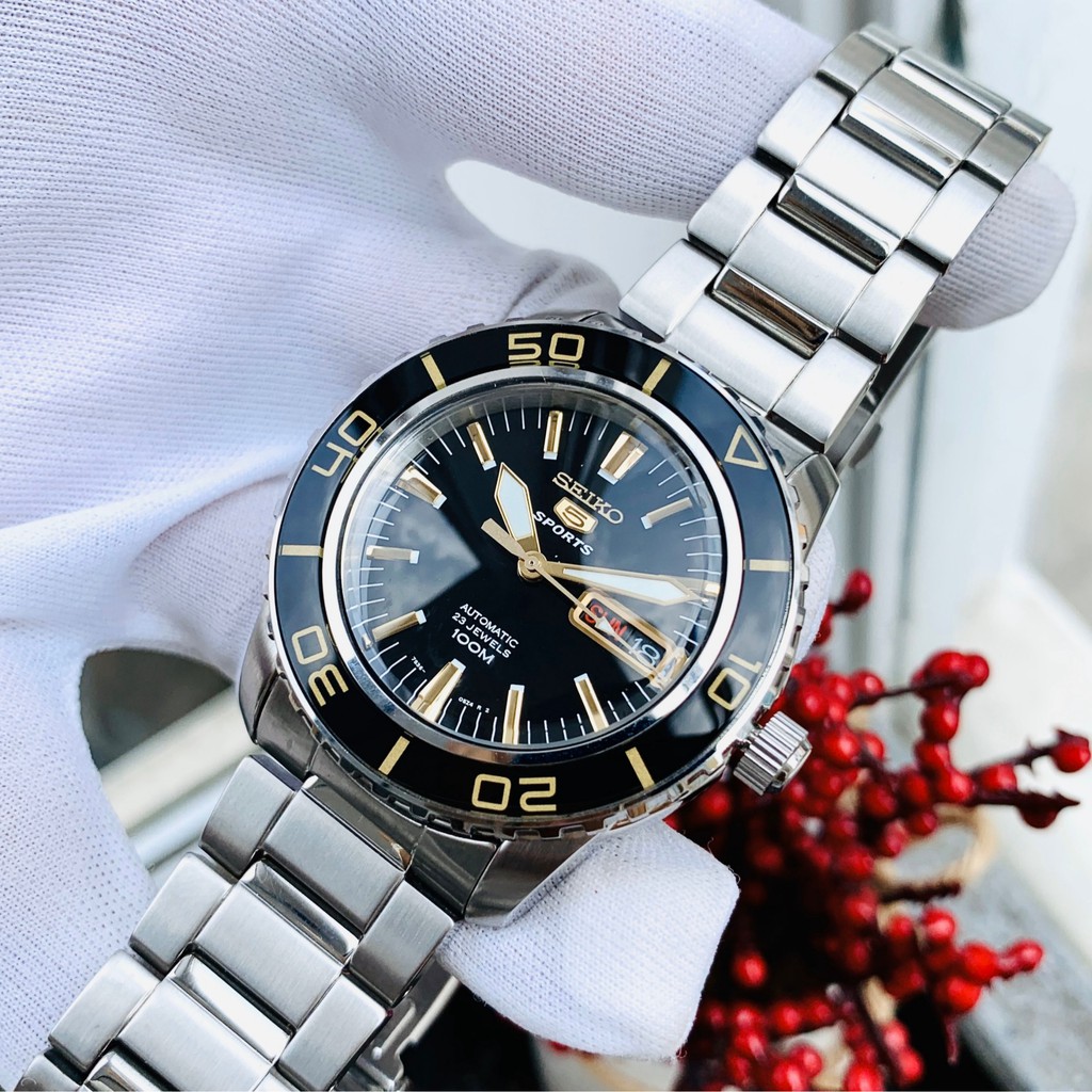 Đồng hồ Nam chính hãng Seiko 5 Sports SNZH57K1 Automatic Lịch thứ ngày-Máy cơ tự động-Dây kim loại cao cấp-Size 41mm