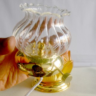 Đèn dầu hoa sen vàng thờ cúng bàn thờ
