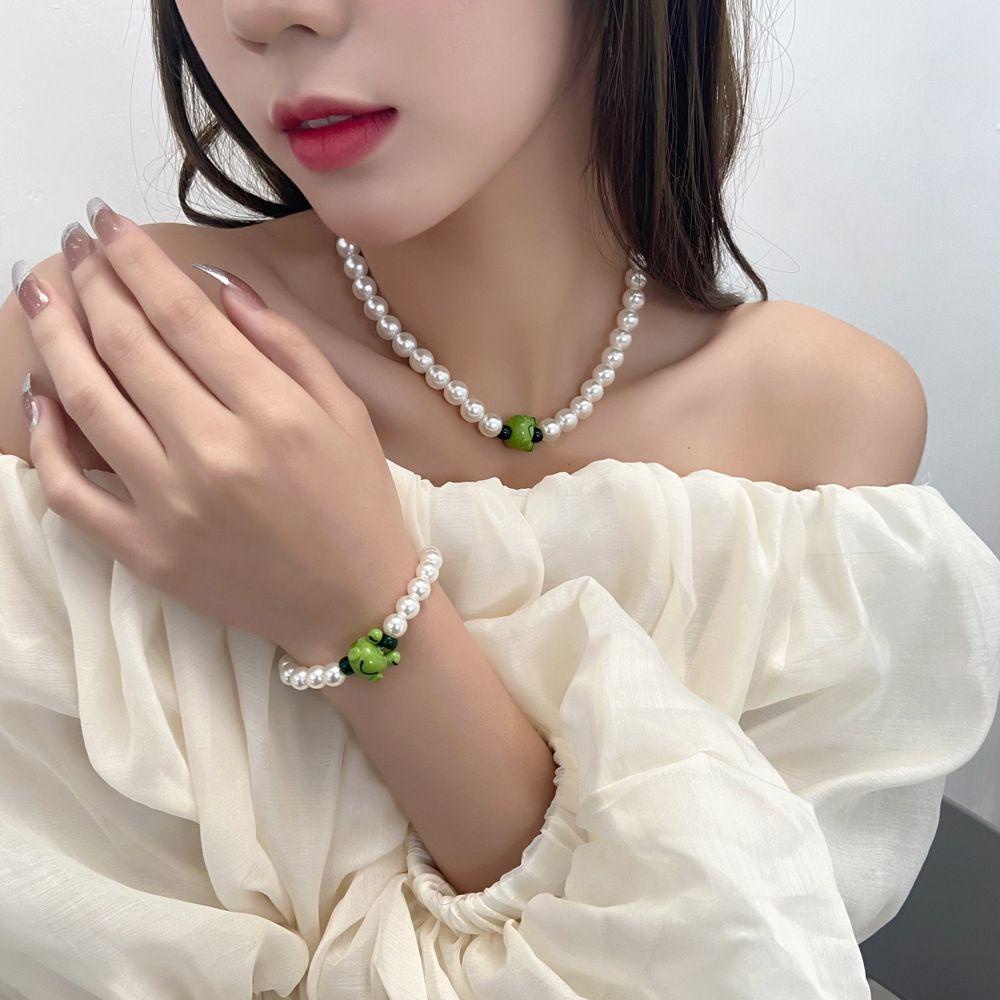 Vòng cổ / Bông Tai Hình Ong / Vịt / Ếch Đính Ngọc Trai Dễ Thương Phong Cách Hàn Quốc