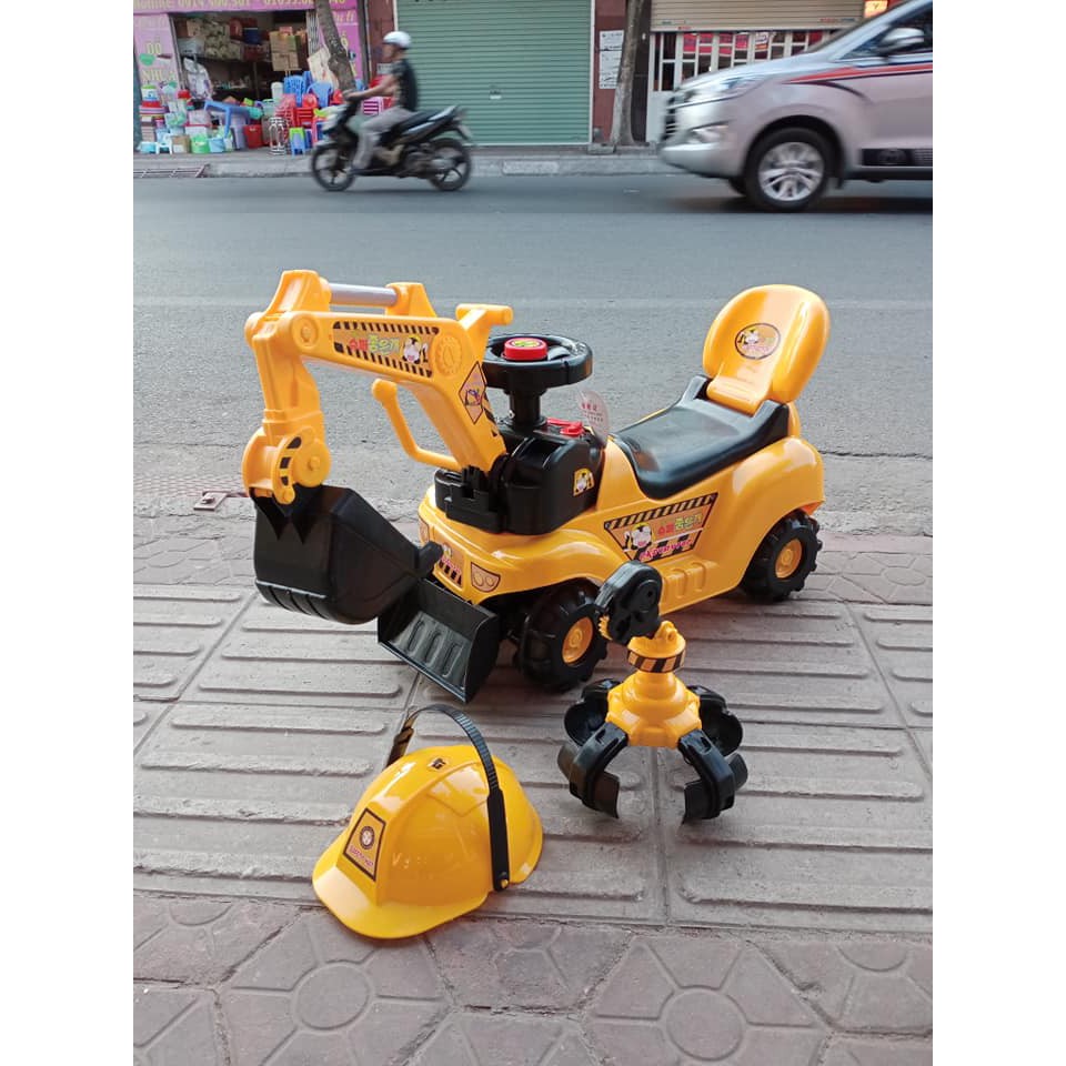 Xe cẩu chòi chân loại đẹp cho bé ( Chất liệu nhựa cao cấp )