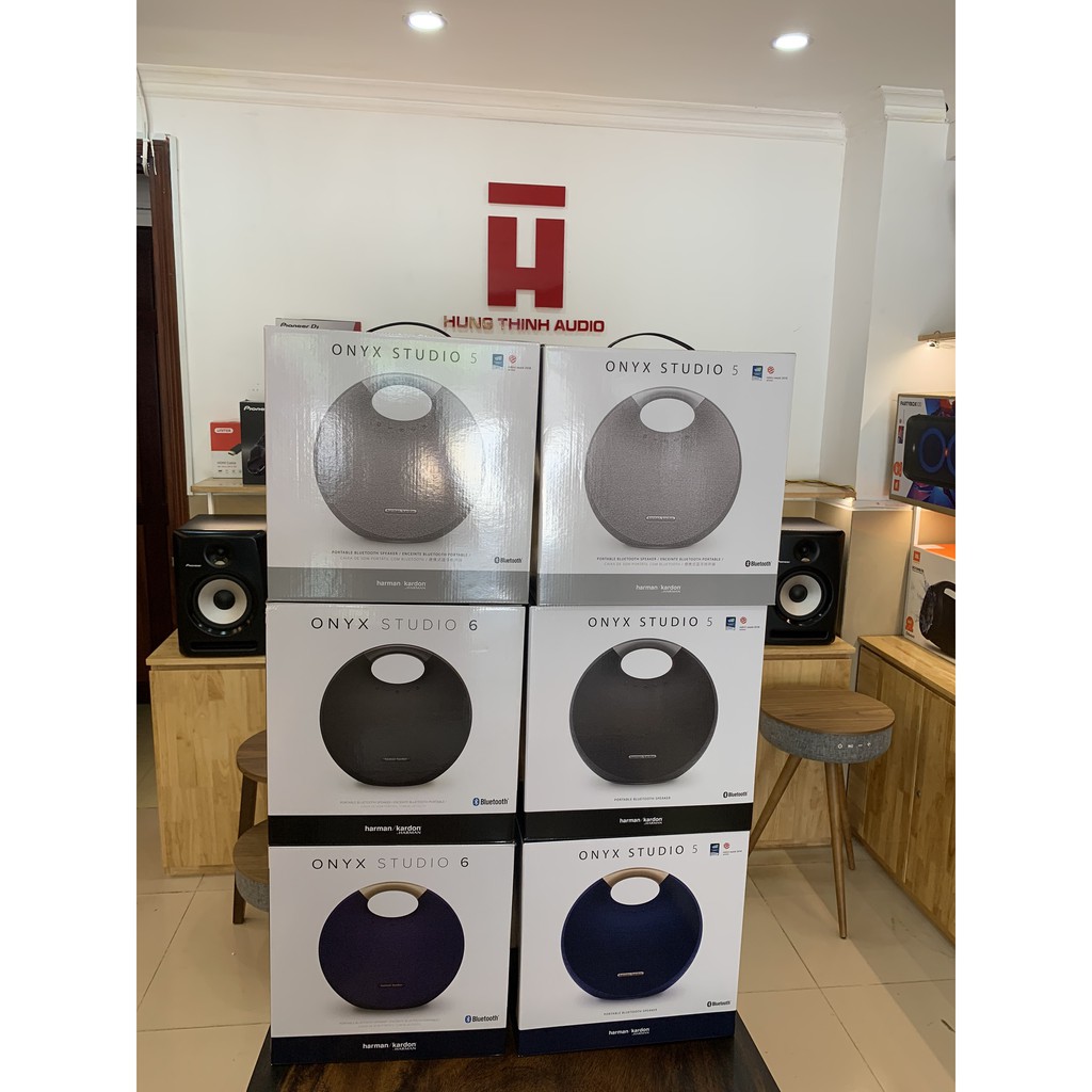 LOA HARMAN KARDON ONYX 5